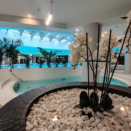Hanza Tower Apartament 306 *